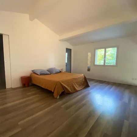 Maison Charmante A Avec Grand Jardin Et Equipements Pour Enfants 別荘 アグド