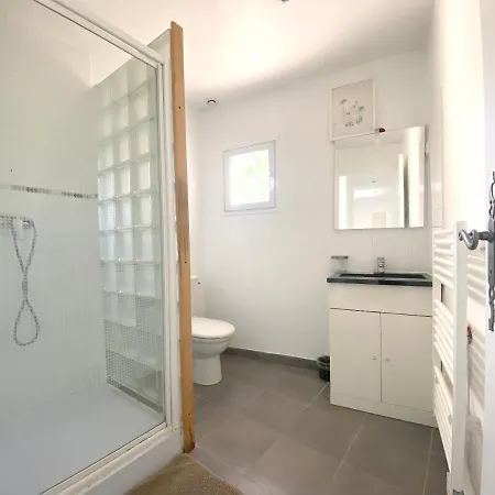 Maison Charmante A Avec Grand Jardin Et Equipements Pour Enfants 別荘